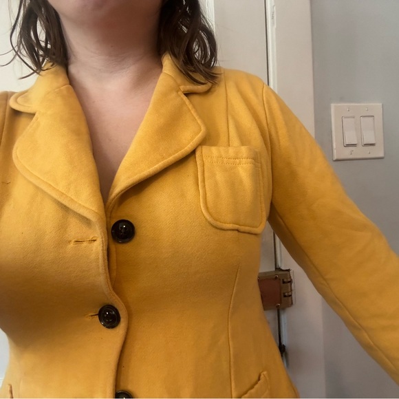 VENUS Mustard Yellow Blazer - Picture 1 of 3